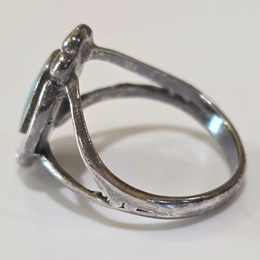 Old Handmade Southwest Native American Oval Turquoise Sterling Silver Ring 6.25